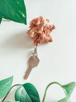 Load the image in the gallery,KACTIS ~ cactus key ring
